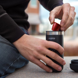 Cafetière de voyage Wacaco Nanopresso (noire) + Adaptateur Nespresso - Occasion Cafetière de voyage Wacaco Nanopresso (noire) + Adaptateur Nespresso - Occasion